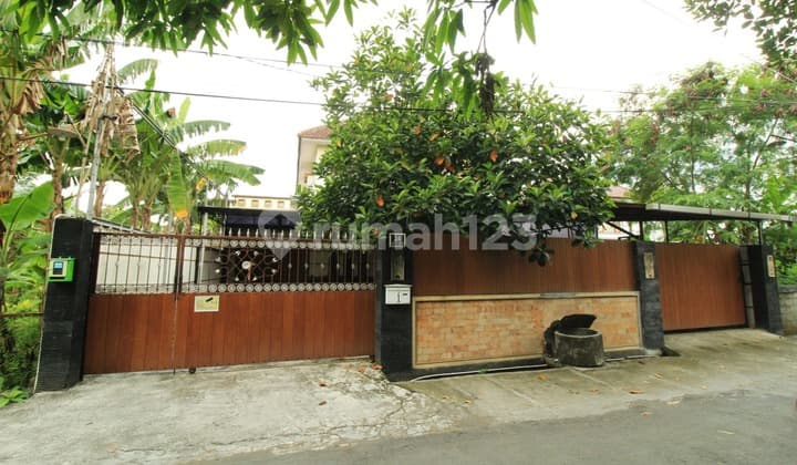 Spacious House Near Aau Jl Raya Jogja Solo, Kalasan, Sleman.