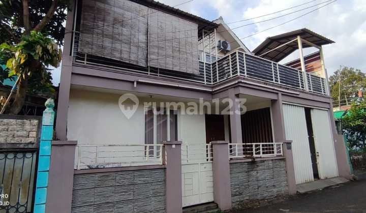 Rumah 2 Lantai Belakang Pasty, Mantrijeron, Jogja