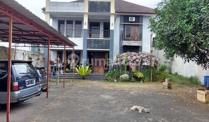 Ruko Dan Rumah Tinggal Di Kawasan Bisnis, Gamping, Sleman