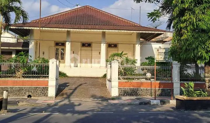 Dijual Rumah Klasik Di Kemirirejo, Magelang Tengah, Magelang