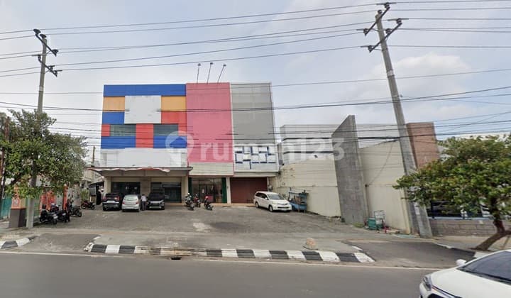 Disewakan Ruko 3 Lantai Di Kawasan Bisnis, Kembangsari, Semarang