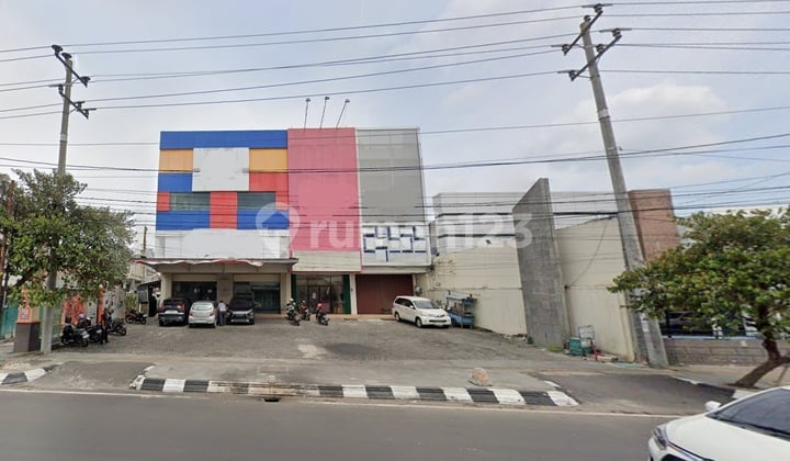 Disewakan Ruko 3 Lantai Di Kawasan Bisnis, Kembangsari, Semarang
