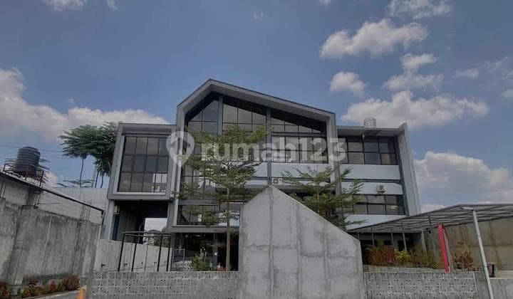 Ruang Usaha Lingkungan Kampus Ugm, Sinduadi, Mlati, Sleman, Jogja