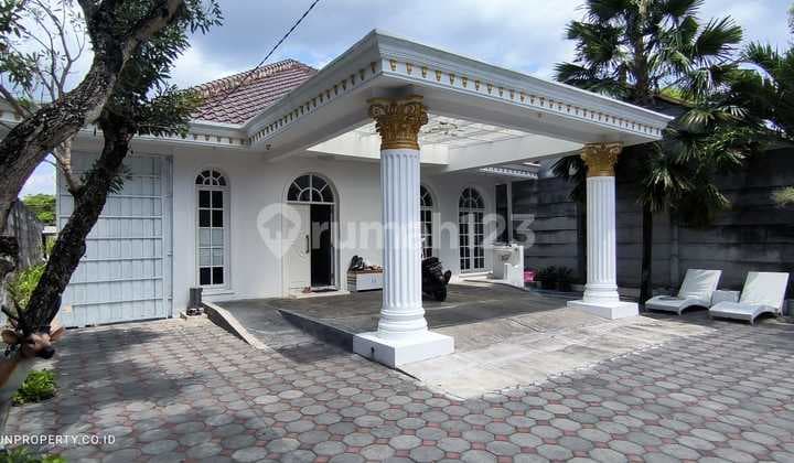 Dijual Rumah Mewah Dan Luas Di Jambon, Trihanggo, Gamping