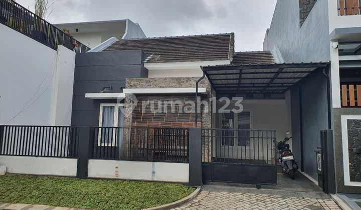 DIJUAL RUMAH DI PERUMAHAN PERMATA JINGGA, TUNGGULWULUNG, LOWOKWARU, MALANG, JAWA TIMUR