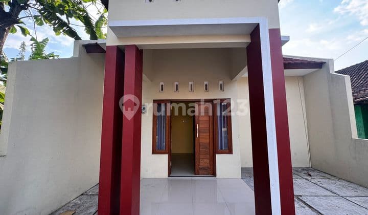 Rumah Minimalis di Dekat Pabrik Sgm, Geneng, Prambanan, Klaten, Jawa Tengah