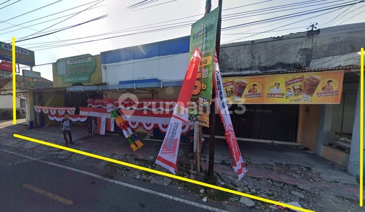3-Unit Row Shop in Business Area Near UGM Campus, Sinduadi, Mlati, Sleman, Jogja