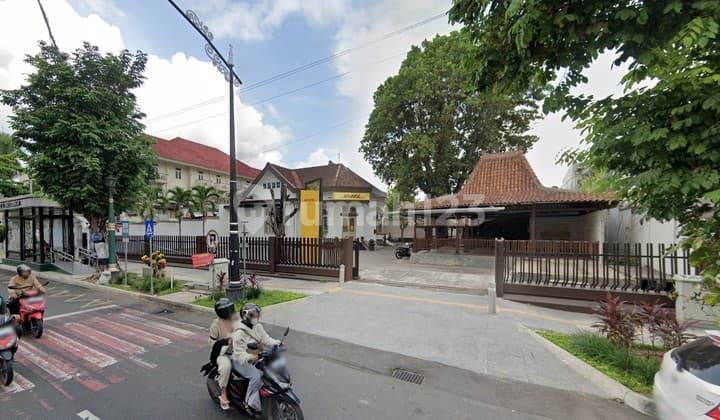 TANAH DAN BANGUNAN DI KAWASAN PERBANKAN JL SUDIRMAN, COKRODININGRATAN, JETIS, JOGJA