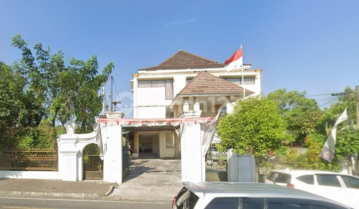 Dijual Gedung 3 Lantai Di Pusat Kota Jogja, Tegalrejo, Jogja