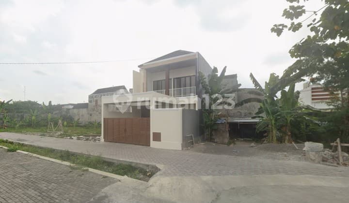 RUMAH BARU DI PERUMAHAN DEKAT JAKAL, SINDUHARJO, NGAGLIK, SLEMAN, JOGJA