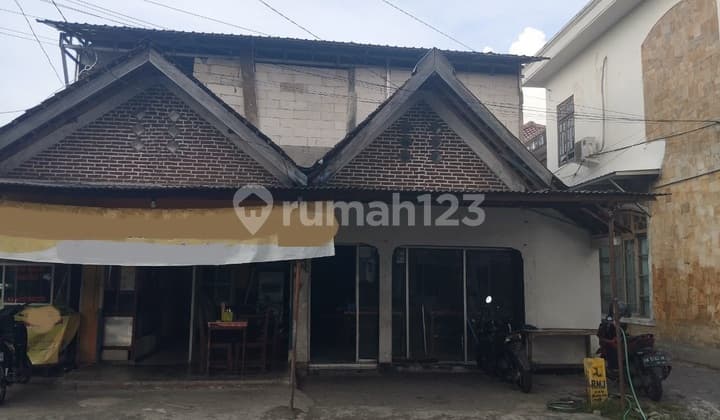 Dijual Rumah 2 Lantai Cocok Untuk Usaha Dekat Pakuwon Mall