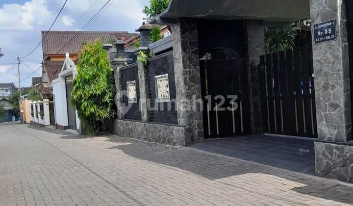 Dijual Rumah Luas Dan Lega Muat 8 Mobil Dekat Kampus Ugm Jogja