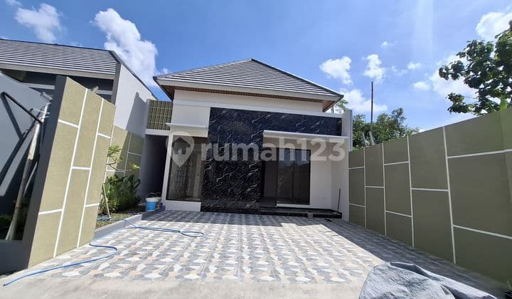 Beautiful House Strategic Location Near UII Campus