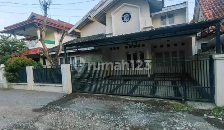 RUMAH LANTAI 2 PREMIUM AREA UTARA UGM DIJUAL DEPOK SLEMAN