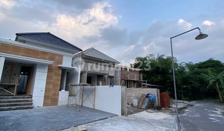 House Ready to Occupy in Finishing Process