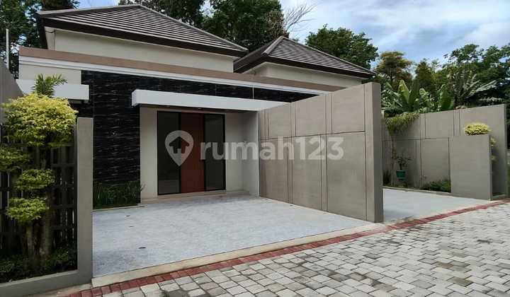 Rumah Baru Siap Huni Jakal Shm