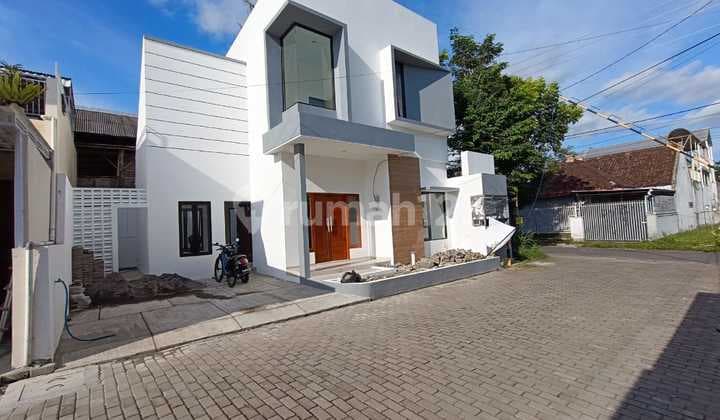 Dijual Rumah Dalam Perumahan Dekat Kampus Uii Jakal