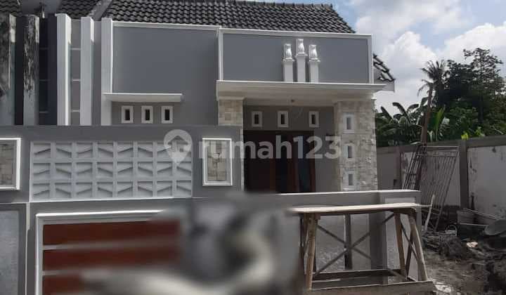 Dijual Rumah Siap Huni Dalam Perumahan Dalam Ringroad Selatan Kampus Upy Ikip Pgri