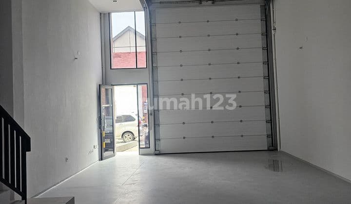 Di Sewa Gudang Bizzpark Pik 2 Bagus Siap Pakai