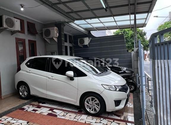 Mesin Uang di Pejompongan! Rumah + Kost 14 Kt | Cashflow Aktif | Lokasi Emas Jakpus
