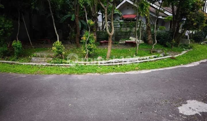 Dijual Cepat! Harga Nego! Tanah Ngantong + Bangunan di BSD Griya Loka