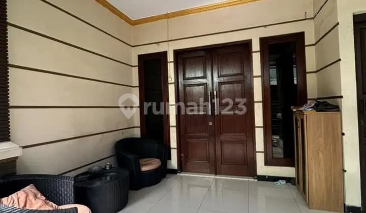 For Sale Ready-to-Live House Strategic Location in Kebon Jeruk Near Binus