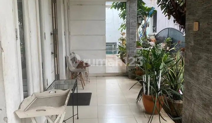 Dijual Rumah Mewah Ada Swiimming Pool di Bintaro Sektor 3A