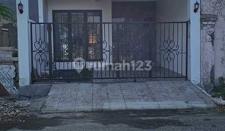 Rumah 2 Lantai Dekat Merr Dan Kampus Upn Surabaya Rumah