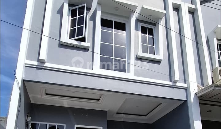 Rumah Cantik Strategis 2 Lantai Siap Huni Dekat Toll Jatiwarna