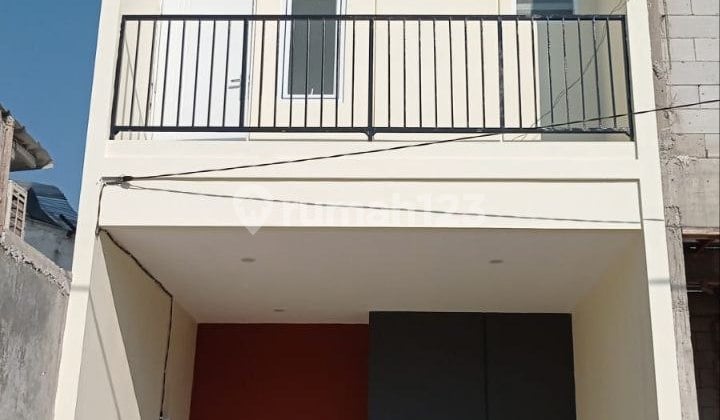Rumah Cantik 2 Lantai Dekat Toll Cibubur,kp Rambutan Jakarta Timur