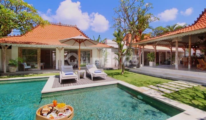 Villa Rental Luxury In Heart Berawa Canggu