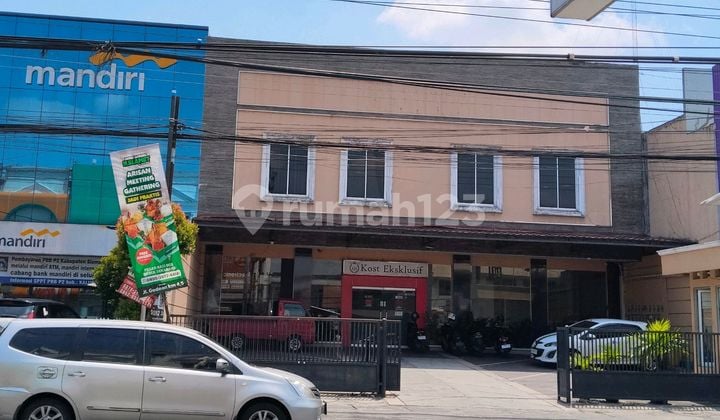 Kos Jalan Godean Dekat Kampus dan Perniagaan