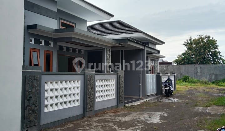 Rumah Baru Sidoarum Jalan Godean Km 6 De