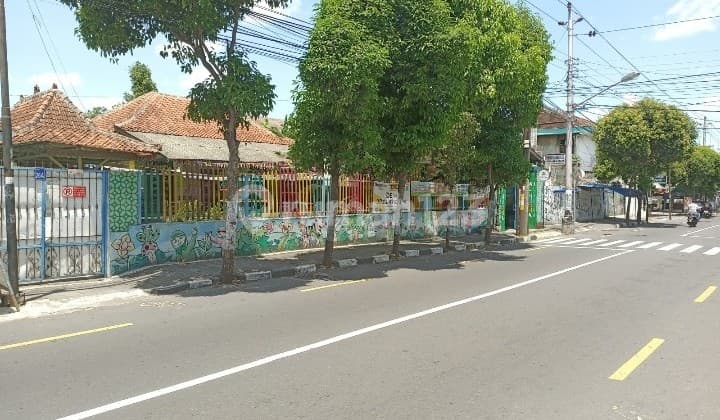 Tanah Bagus Pusat Kota Yogyakarta Tanah di Zest Hotel Yogyakarta, Jl. Gajah Mada No.28, Purwo Kinanti, Pakualaman, Kota Yogyakarta, Daerah Istimewa Yogyakarta, Indonesia, 55112, Pakualaman SHM 1109.0 m²