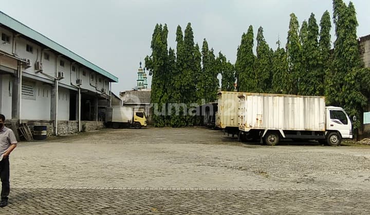 3menit dari Tol! Tanah ex.Gudang Lt 2.700m2 Pondok Cabe 7jt