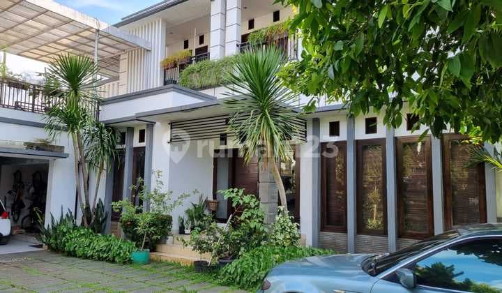 Dijual Rumah Modern Di Jl Mekar Baru Cirendeu