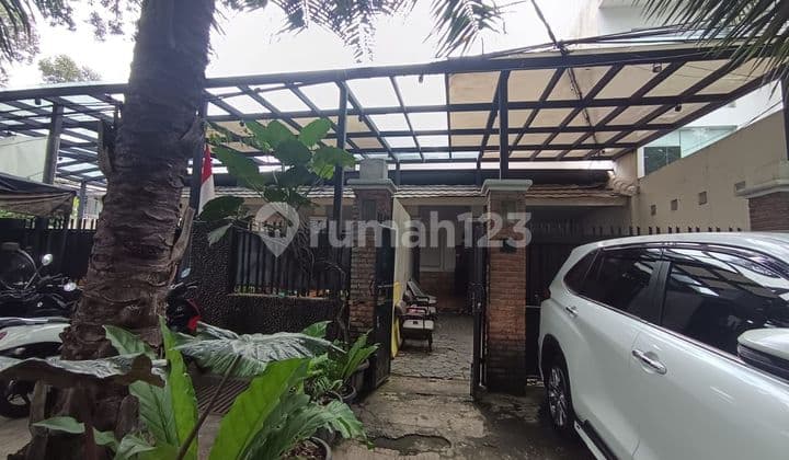 Rumah Murah Cocok untuk Usaha & Tempat Tinggal di Prime Area Senopati Jakarta Selatan - Cash Only