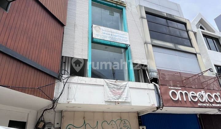 Dijual Ruko Murah di Jl Raya Boulevard Kelapa Gading, Jakarta Utara - Lt185m Shgb - Lokasi Strategis