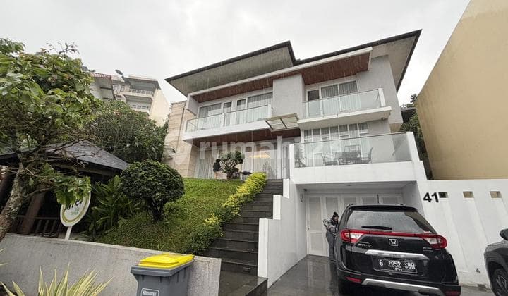 Rumah Mewah Di Dago Resor Pakar Bandung Cocok.villa Lt. 433m2 Murah.cash Only
