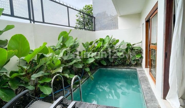 Villa Baru dengan View Sawah di Kerobokan