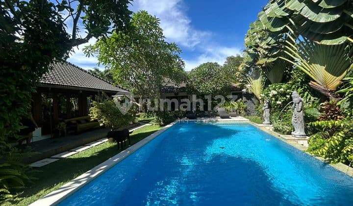 Dijual / Freehold : Colonial Villa 5 Bed - Prime Umalas Location