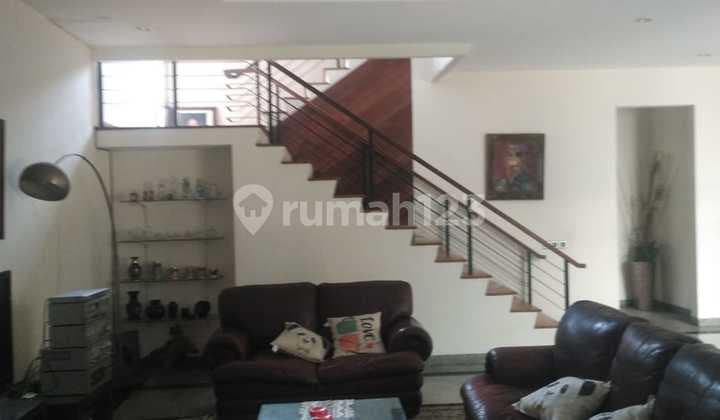 Rumah Kawasan Elite, di Kebayoran Baru, Jakarta Selatan