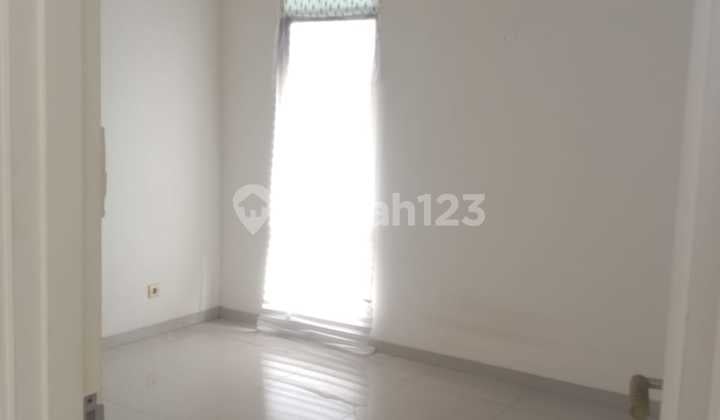 Disewa Rumah Suvarna Sutera Indira Ada AC Murah