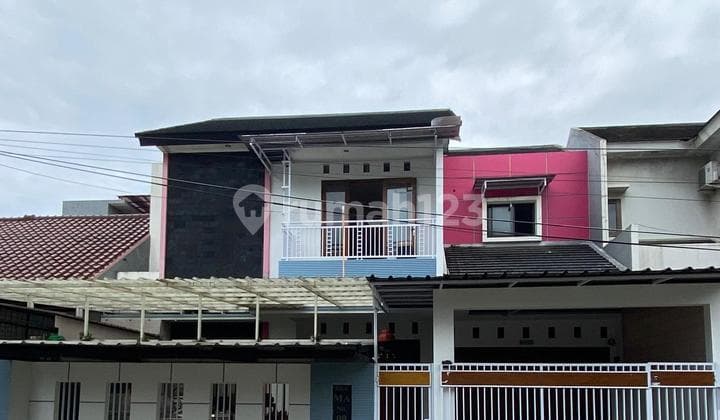 House for Sale in BSD Nusa, Main Road Location, Suitable for Business