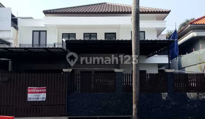 Rumah Bagus (Sewa) Depan Jalan Raya,Pd Pinang Centre,Dekat Pondok Indah, Cocok Kantor, Mess, Studio,Klinik