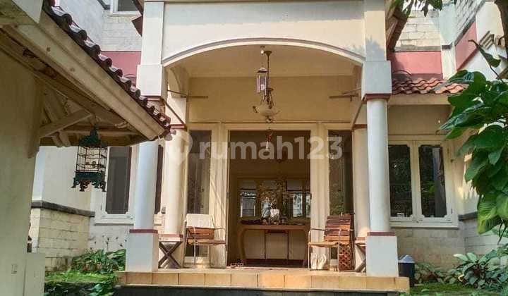 Rumah Paviliun Taman Besar Furnished Siap Huni Dekat Tol Desari