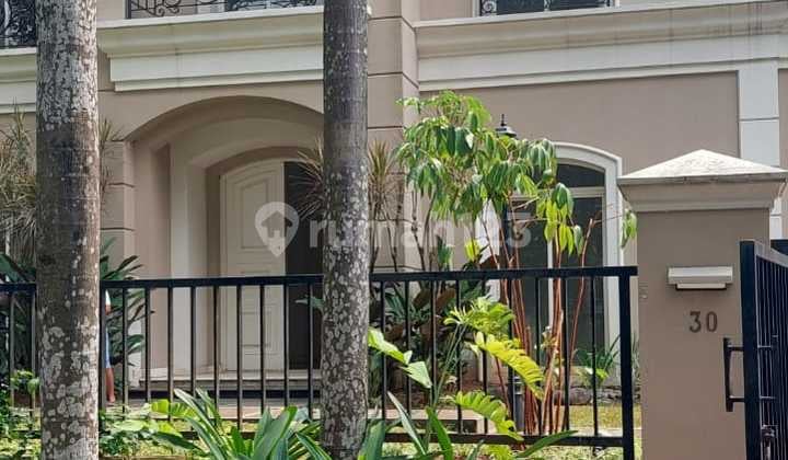 Rumah Mediterrania Style Kawasan Elite Taman Golf Lippo Karawaci
