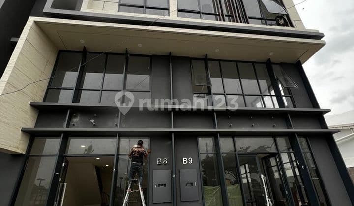 Sewa Office Hoek Jalan Boulevard Raya Northridge Studio Loft BSD