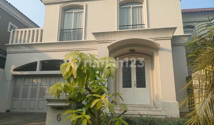 Rumah Hook American Classic Full Marmer Taman Golf Lippo Karawaci