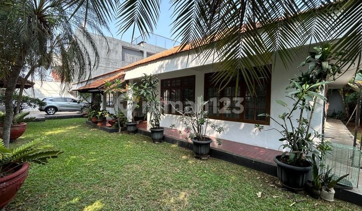 Rumah Pinggir Jalan Kelapa Dua Raya Kebon Jeruk Jakarta Barat
